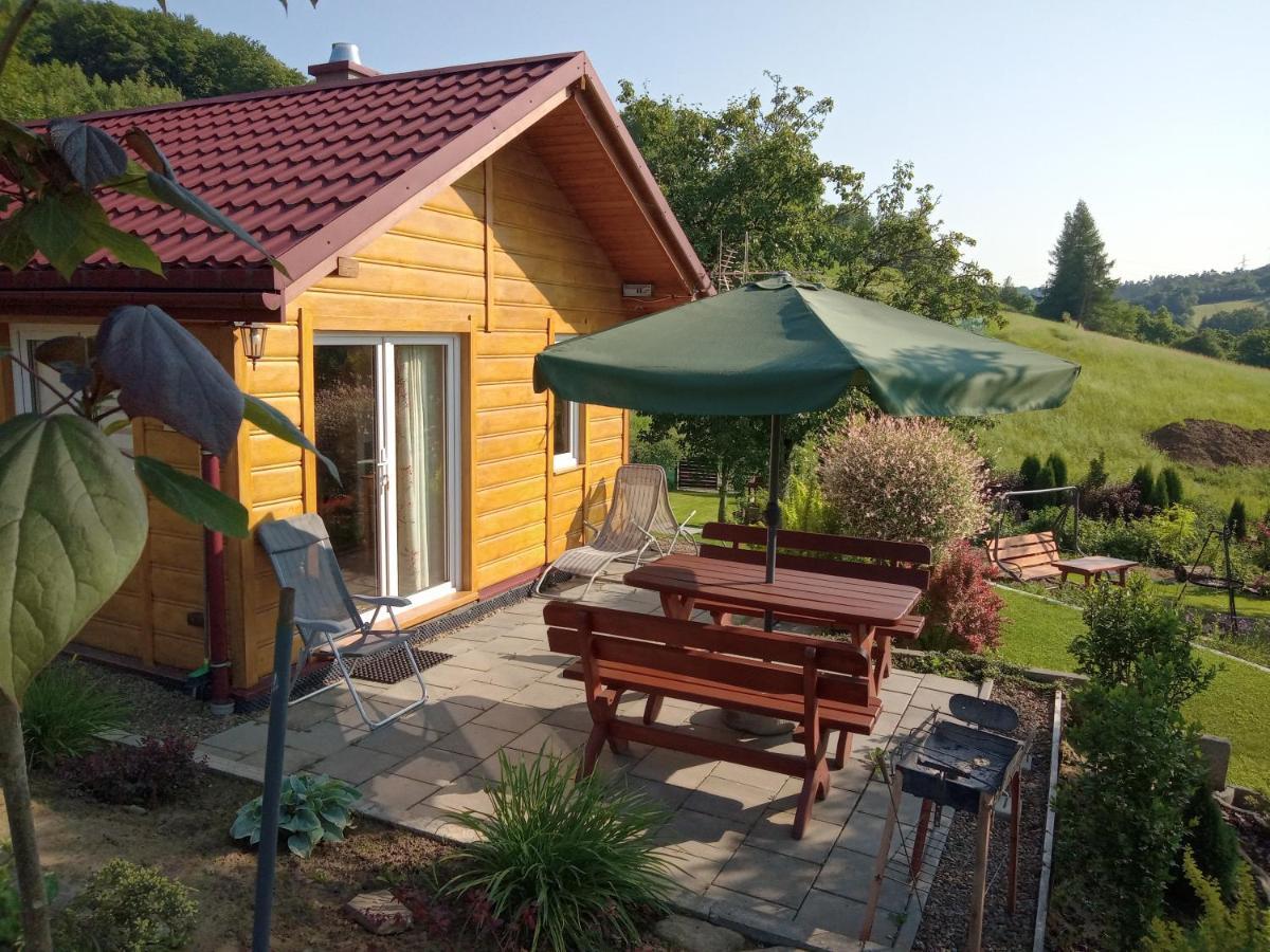 Domek W Bieszczadzkim Sadzie Bobrka Exterior foto