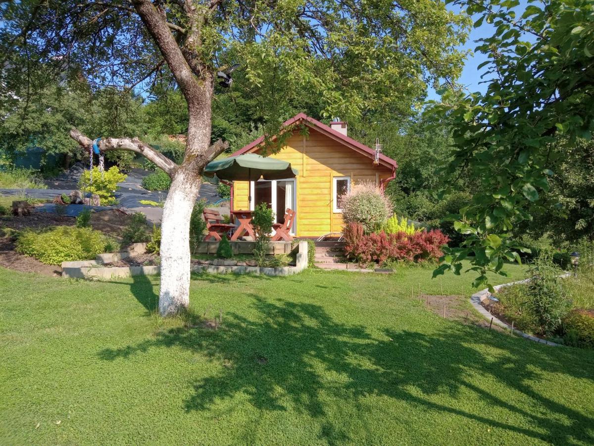 Domek W Bieszczadzkim Sadzie Bobrka Exterior foto
