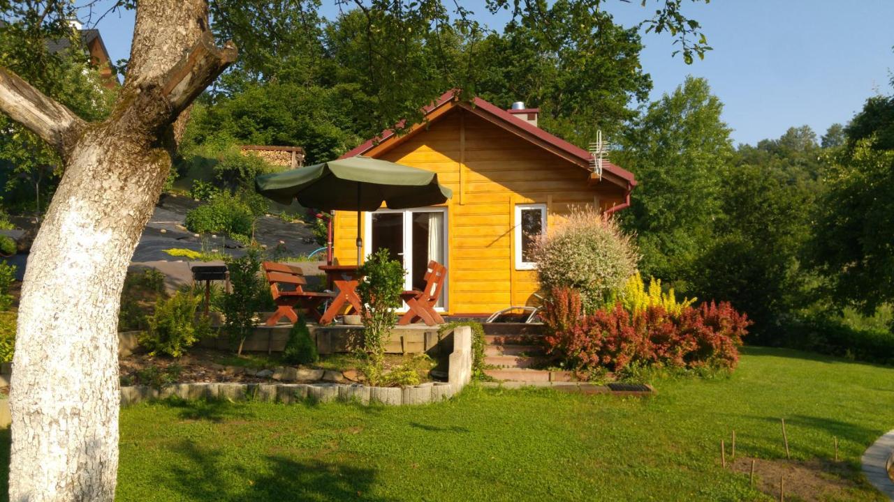 Domek W Bieszczadzkim Sadzie Bobrka Exterior foto